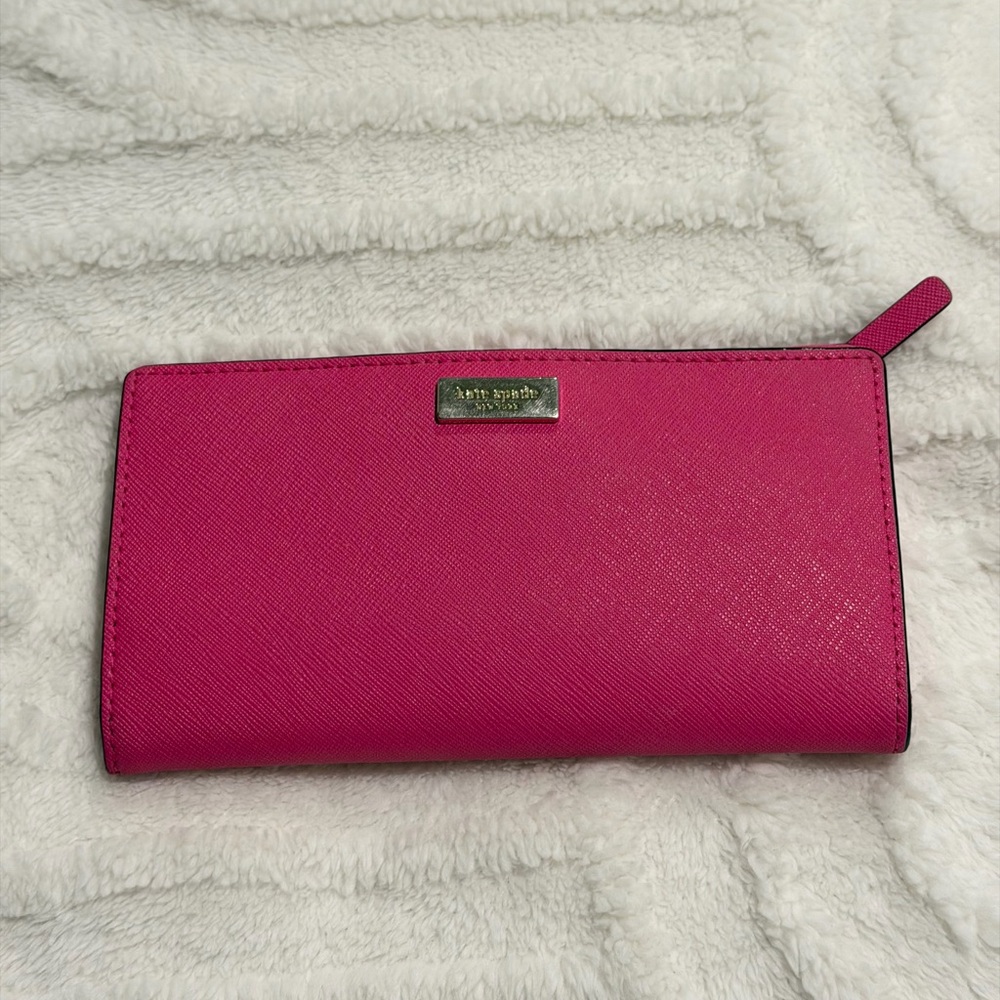 Kate Spade Fuchsia Zip Wallet, EUC, Spring Summer Designer Feminine Wallet